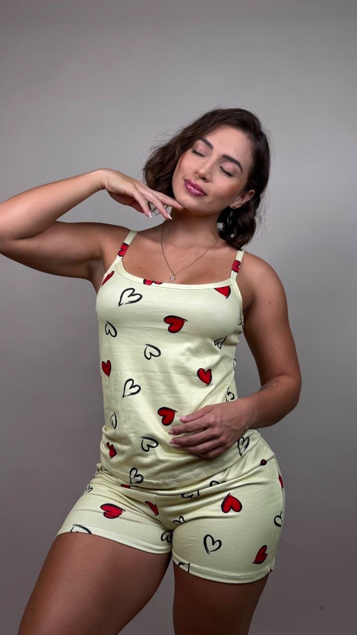 Pijama corazon negro y rojo amarillo - 11800253
