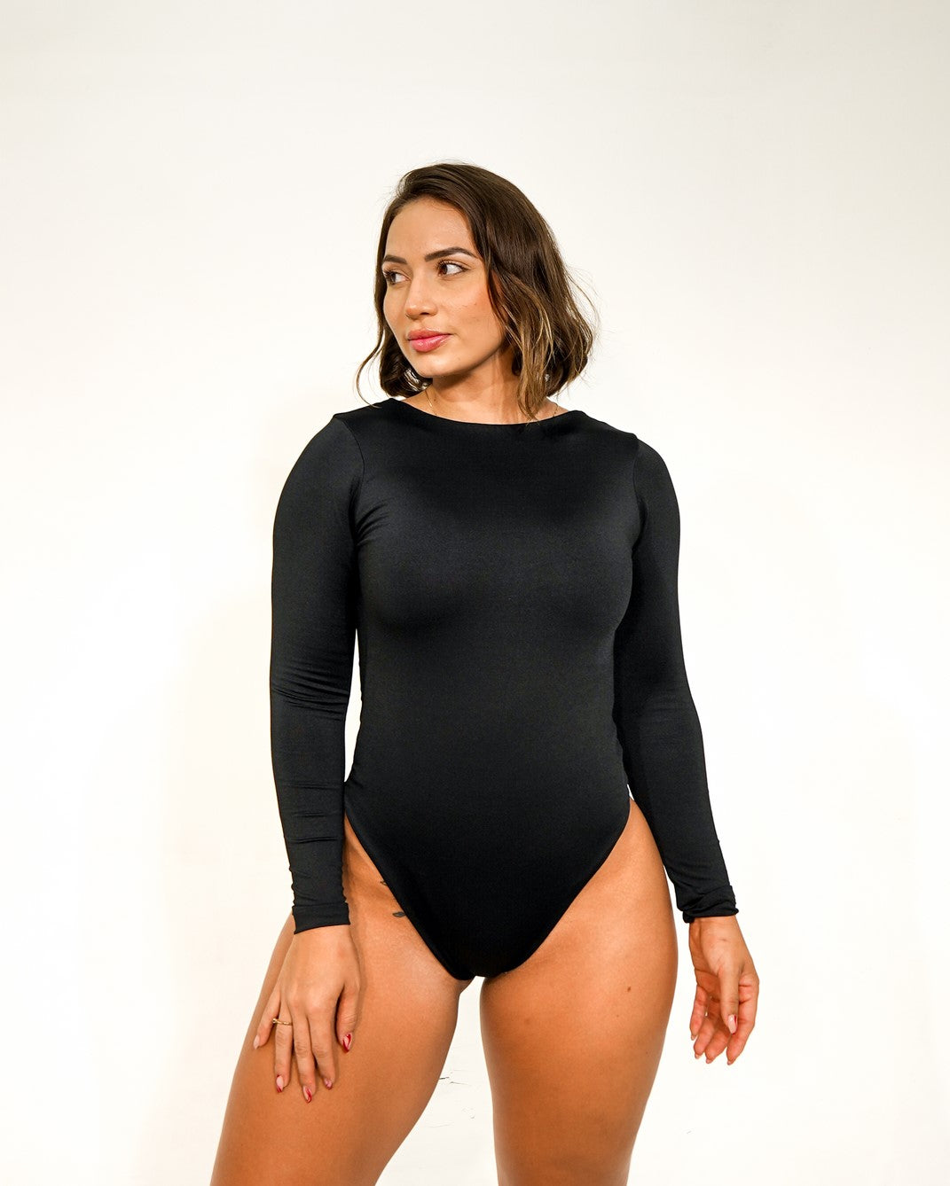 BODY MANGA LARGA ESPALDA ABIERTA